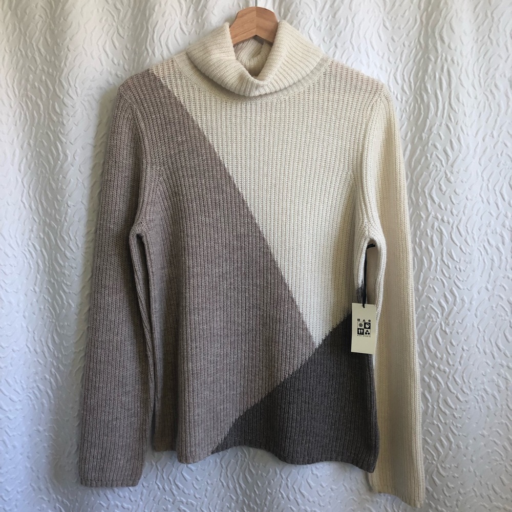 BNWT Max Studio Wool Blend Asymmetrical Colourblock Turtleneck Knit Sweater